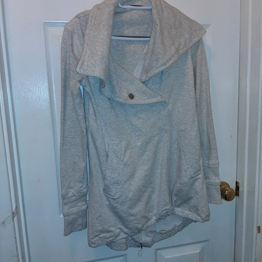 Lululemon Graditude Wrap